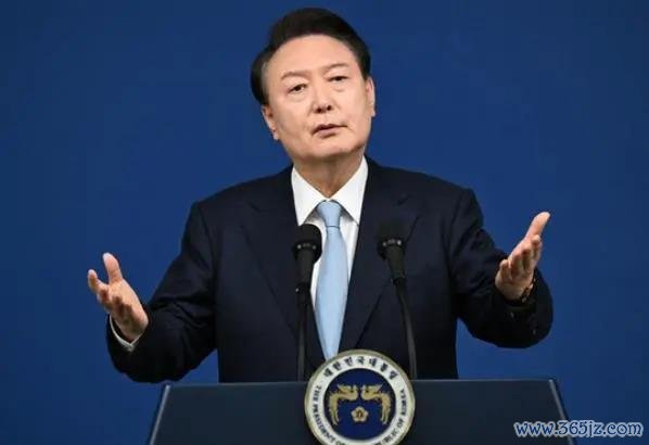 开云体育(中国)官方网站不休针对高档别公职东说念主员发起毁谤-Kaiyun·体育「全站」登陆入口官方网站登录入口