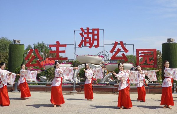 开云体育(中国)官方网站共赴一场“馆陶公主之更生式”场景盛宴-Kaiyun·体育「全站」登陆入口官方网站登录入口